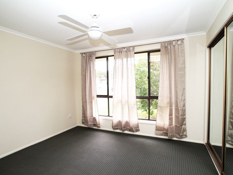 8 Blue Mist Close, Sussex Inlet NSW 2540