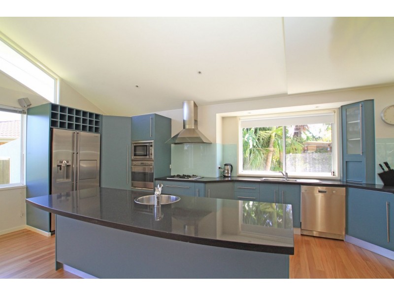 11 Myrniong Grove, Berrara NSW 2540