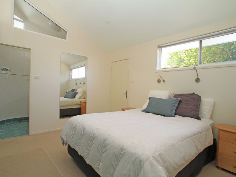 11 Myrniong Grove, Berrara NSW 2540