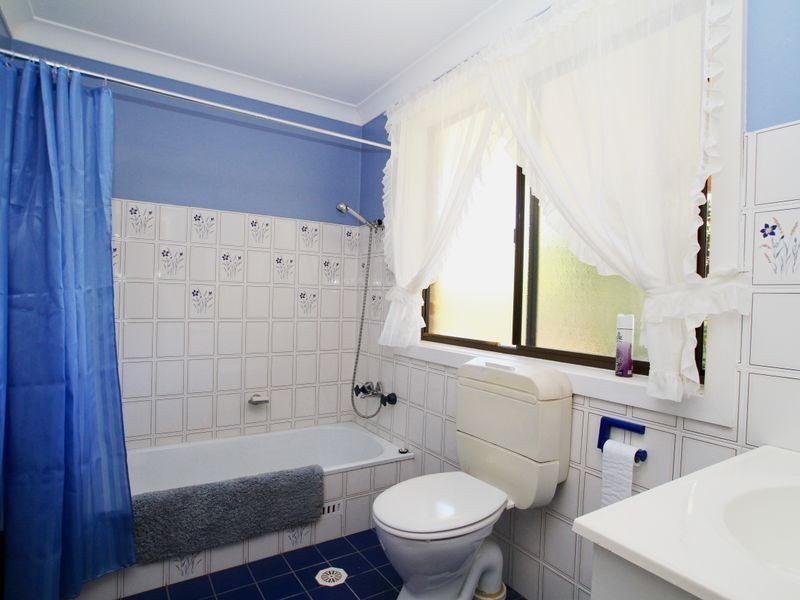 55 Ray Street, Sussex Inlet NSW 2540