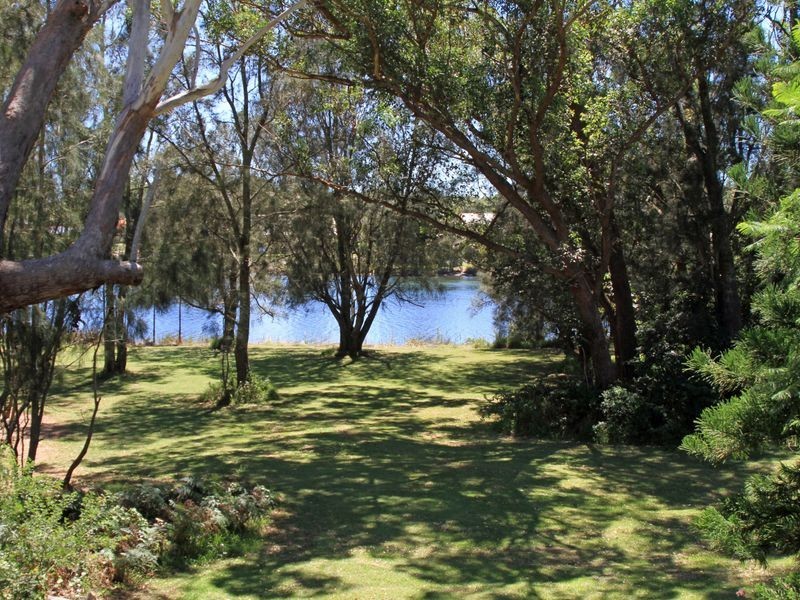 55 Ray Street, Sussex Inlet NSW 2540