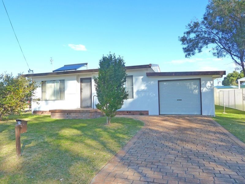 12 Ray Street, Sussex Inlet NSW 2540