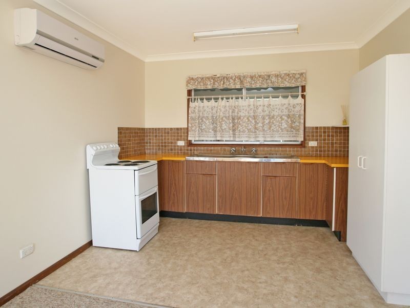 12 Ray Street, Sussex Inlet NSW 2540