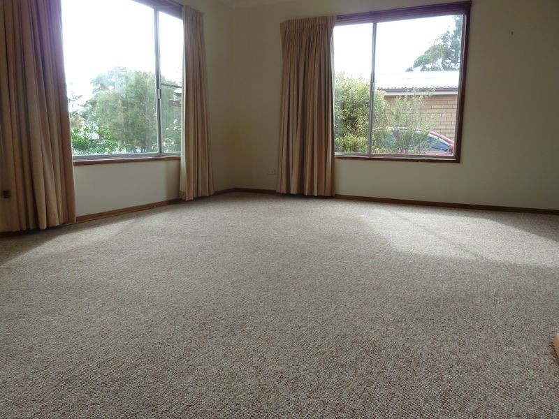 12 Ray Street, Sussex Inlet NSW 2540