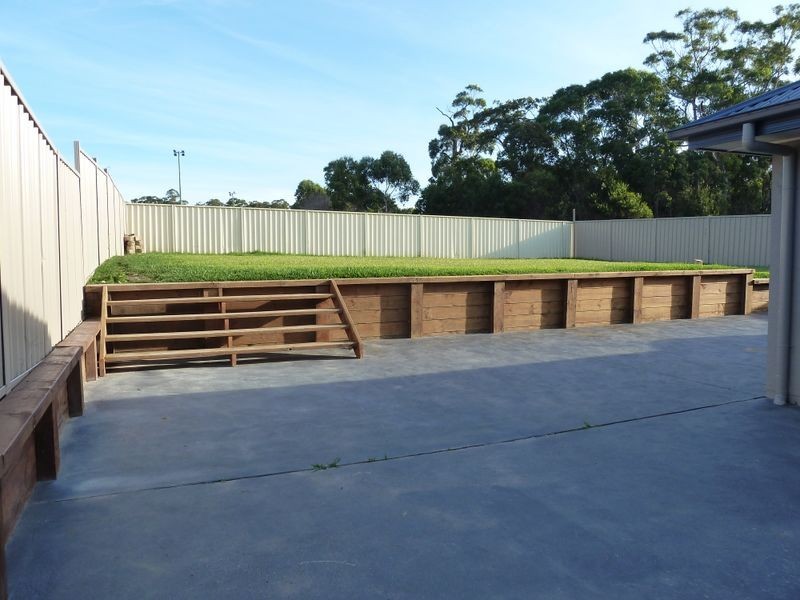 11 Seaberry Street, Sussex Inlet NSW 2540