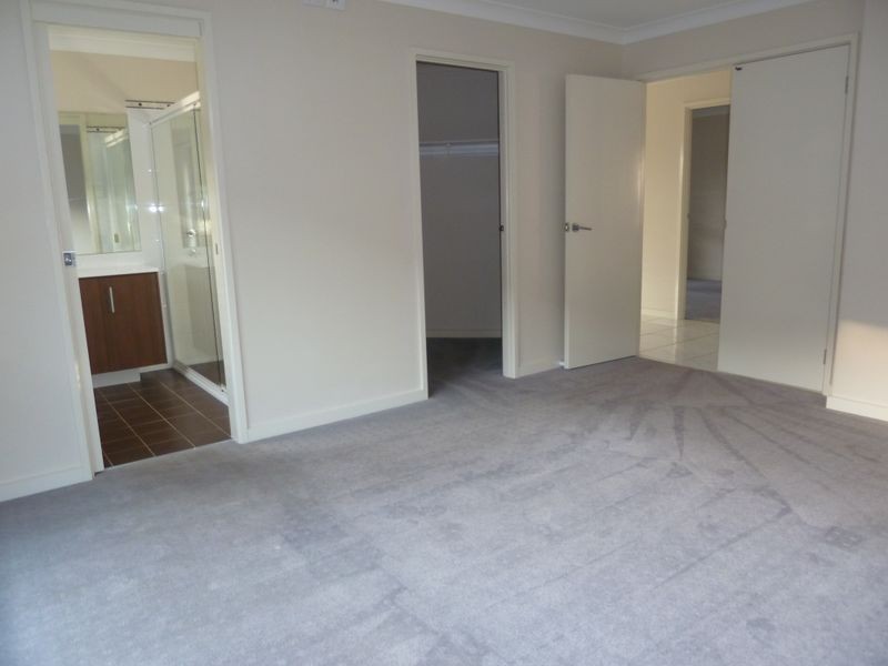 11 Seaberry Street, Sussex Inlet NSW 2540