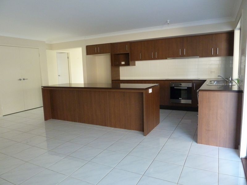 11 Seaberry Street, Sussex Inlet NSW 2540