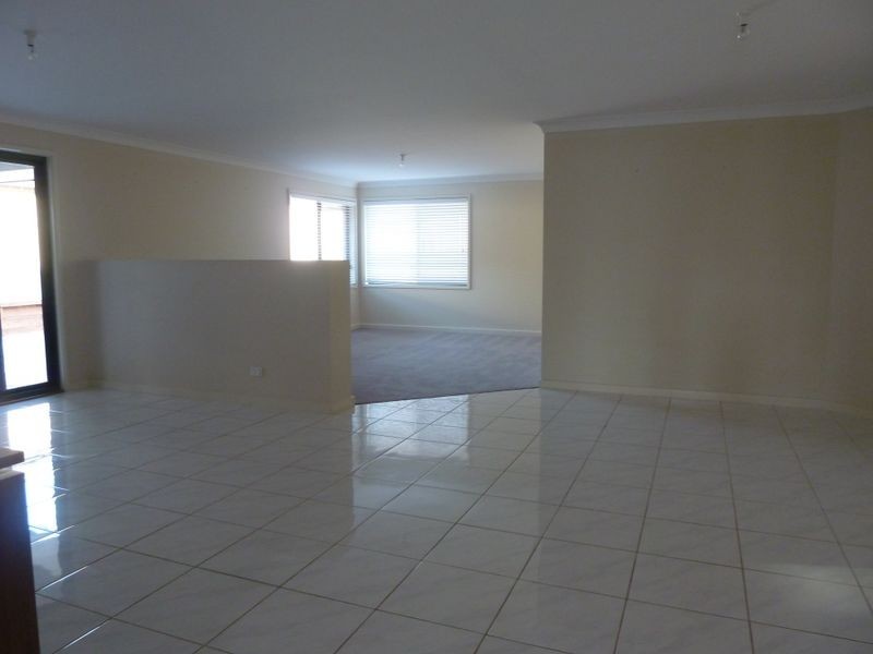 11 Seaberry Street, Sussex Inlet NSW 2540