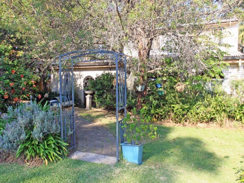24 Waterhaven Avenue, Berrara NSW 2540