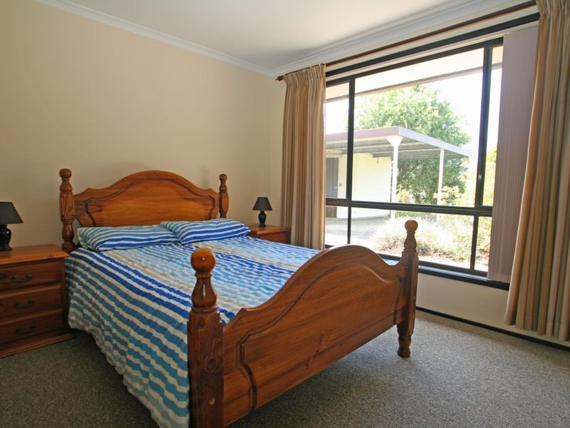 40 Whimbrel Drive, Sussex Inlet NSW 2540