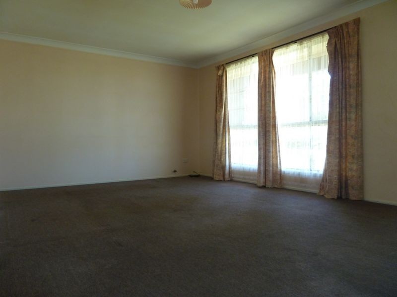 31 Glanville Road, Sussex Inlet NSW 2540