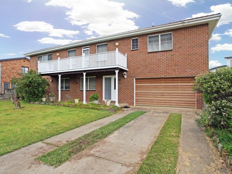 32 Surfway Avenue, Berrara NSW 2540