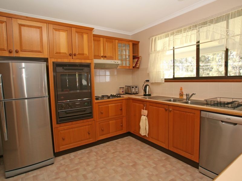 23 Fairview Crescent, Sussex Inlet NSW 2540