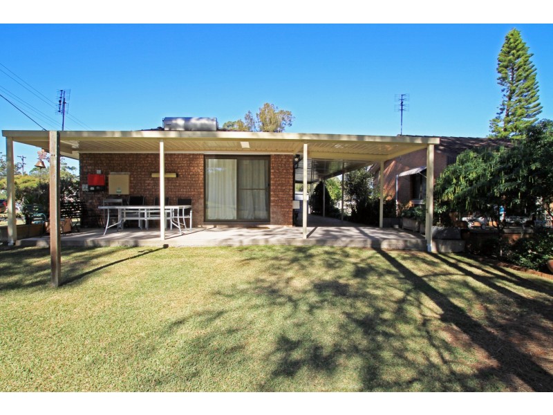 16 Paradise Crescent, Sussex Inlet NSW 2540