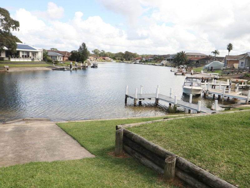 8 Dotterel Place, Sussex Inlet NSW 2540