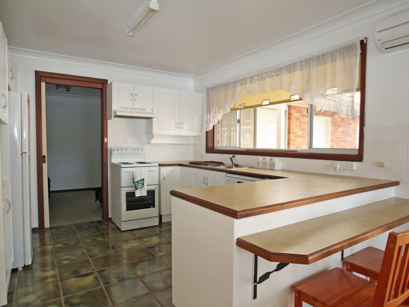 8 Dotterel Place, Sussex Inlet NSW 2540
