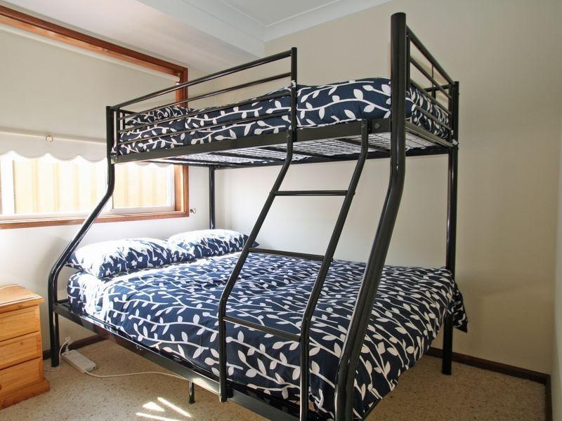 8 Dotterel Place, Sussex Inlet NSW 2540