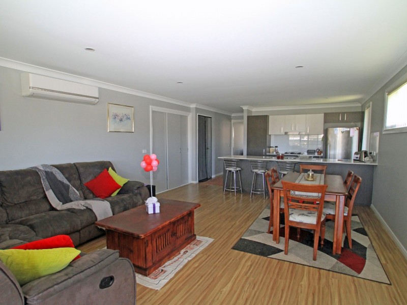 6 Peacehaven Way, Sussex Inlet NSW 2540