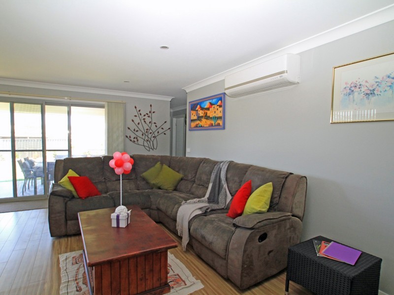 6 Peacehaven Way, Sussex Inlet NSW 2540