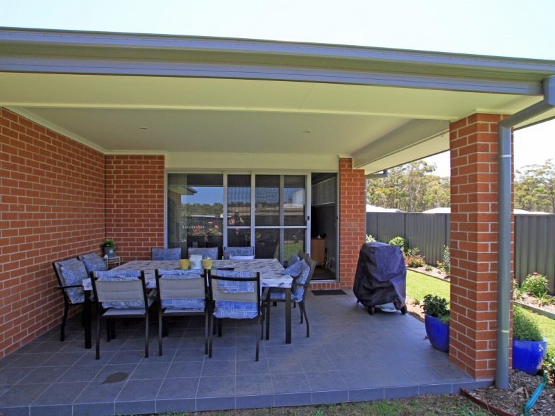 6 Peacehaven Way, Sussex Inlet NSW 2540