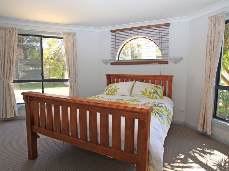 14 Inlet Avenue, Sussex Inlet NSW 2540