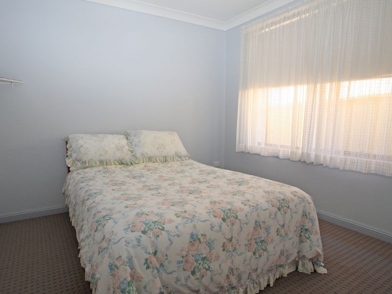 14 Inlet Avenue, Sussex Inlet NSW 2540