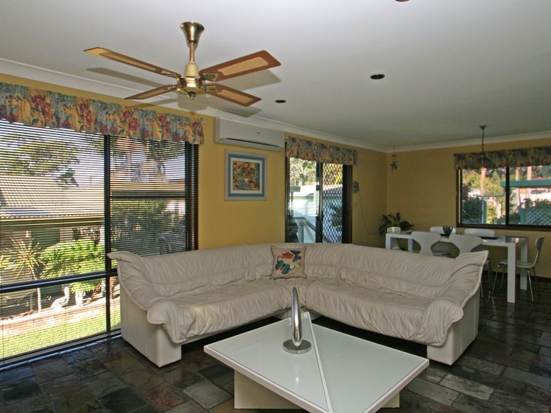 79 Sussex Inlet Road, Sussex Inlet NSW 2540