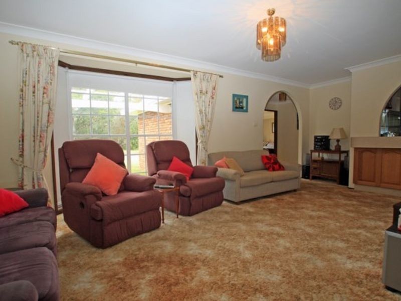 10 Sandpiper Way, Sussex Inlet NSW 2540