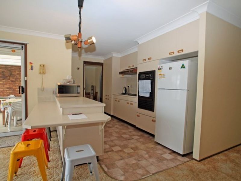 10 Sandpiper Way, Sussex Inlet NSW 2540