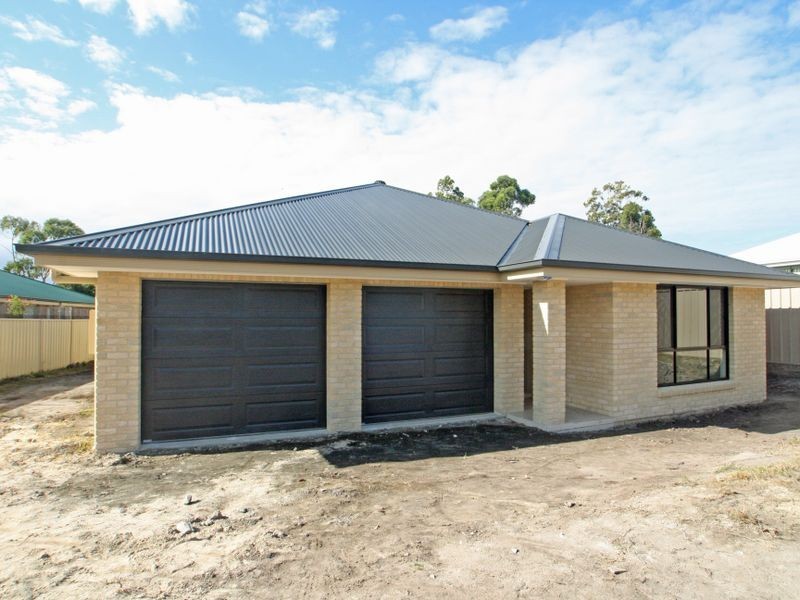 4 Seaberry Street, Sussex Inlet NSW 2540