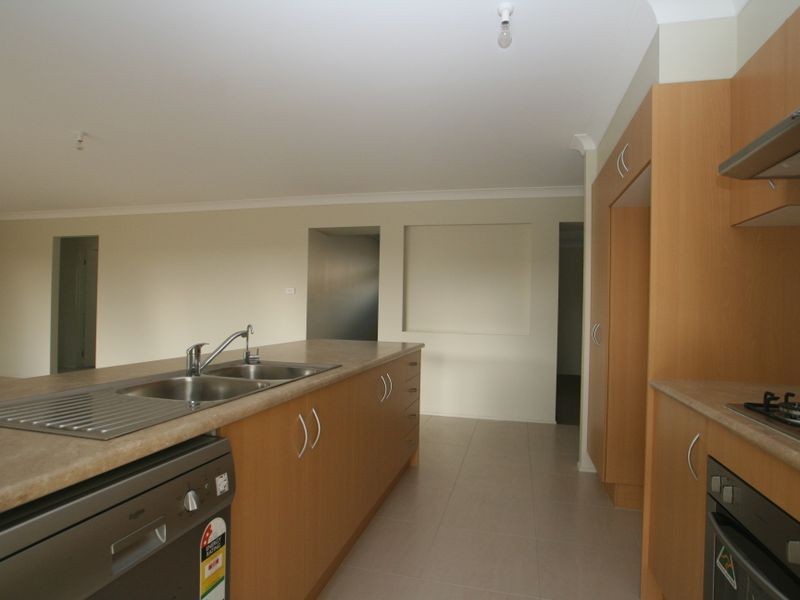 4 Seaberry Street, Sussex Inlet NSW 2540