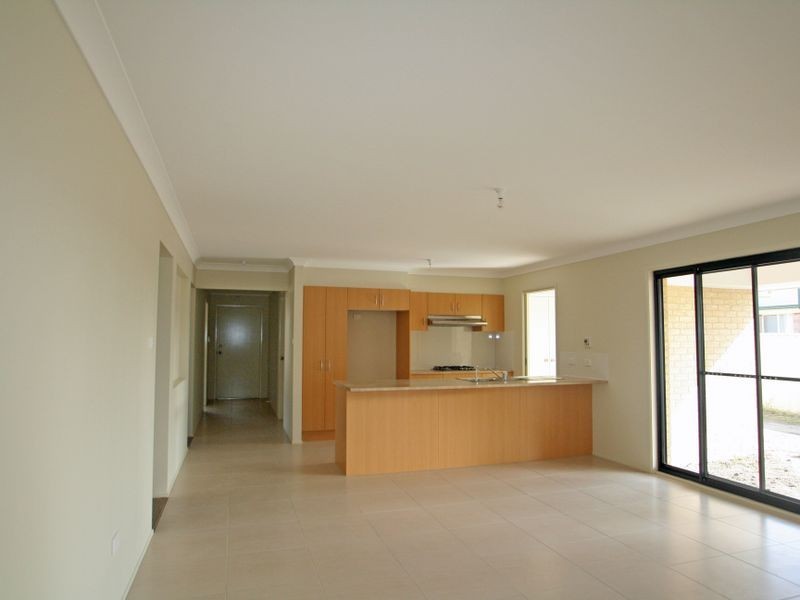 4 Seaberry Street, Sussex Inlet NSW 2540