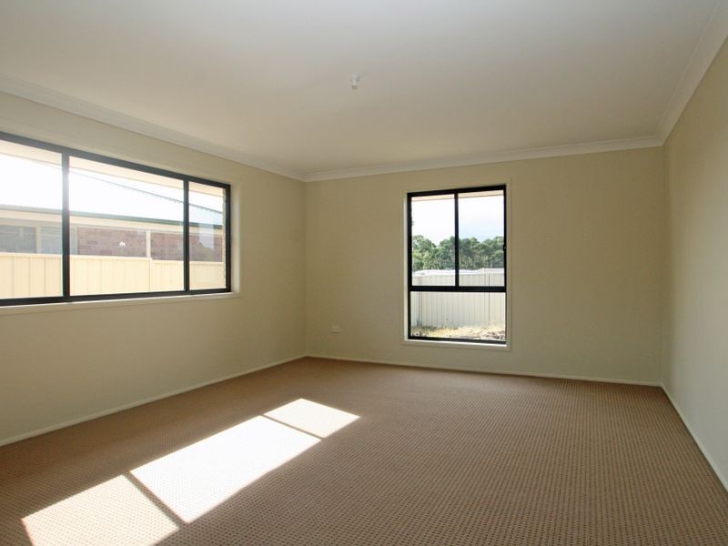 4 Seaberry Street, Sussex Inlet NSW 2540