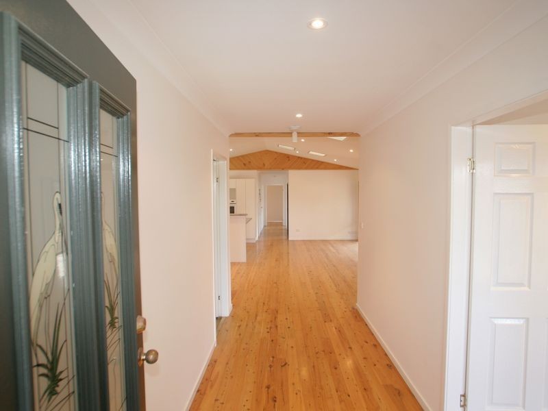 9 Greentree Avenue, Sussex Inlet NSW 2540