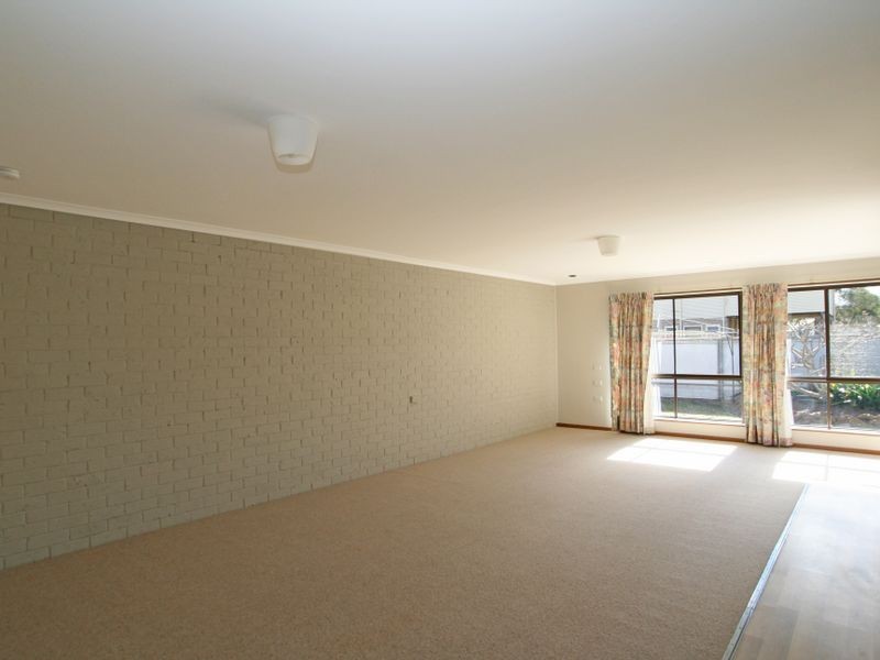 2/13 Edgewater Avenue, Sussex Inlet NSW 2540