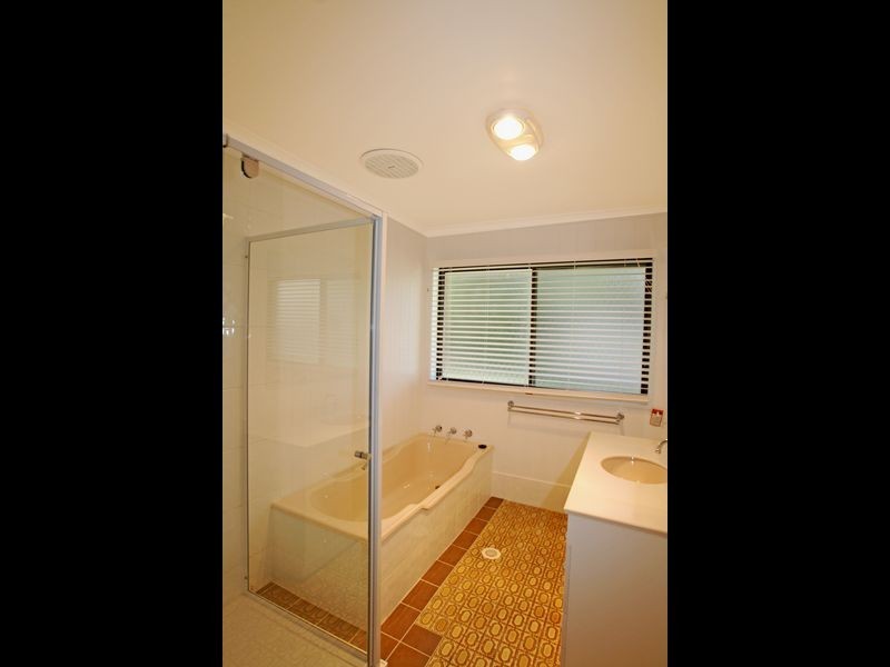 2/13 Edgewater Avenue, Sussex Inlet NSW 2540