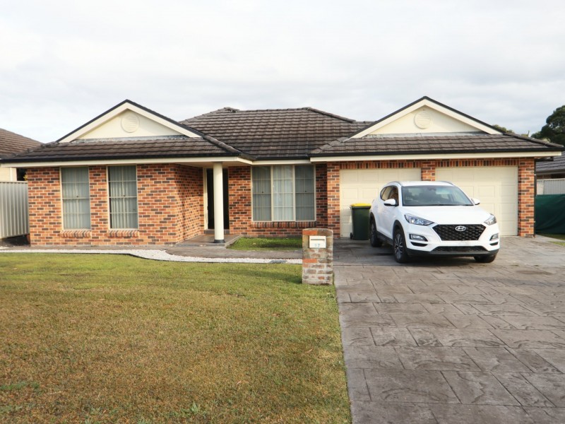 17 Murre Street, Sussex Inlet NSW 2540