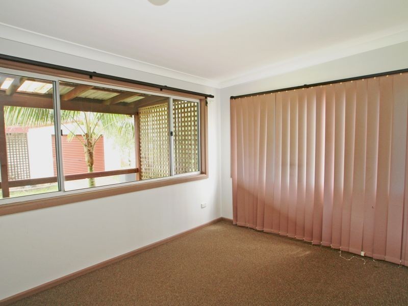 8 Banksia Street, Sussex Inlet NSW 2540