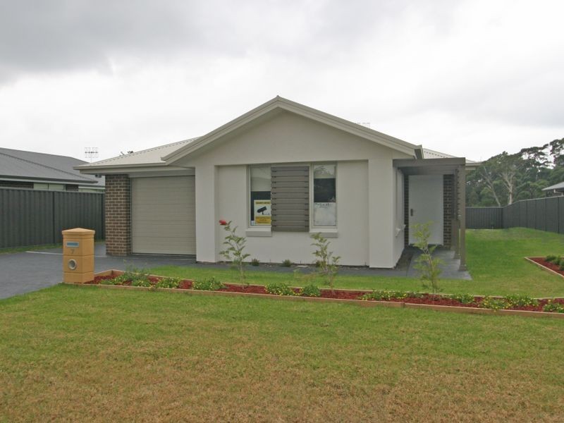 7 Chichester Road, Sussex Inlet NSW 2540