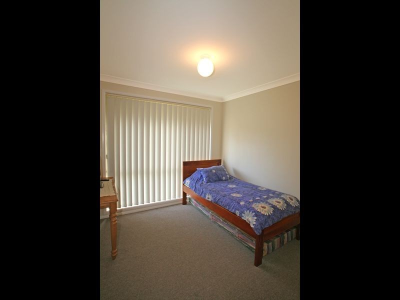 8 Wildwood Avenue, Sussex Inlet NSW 2540