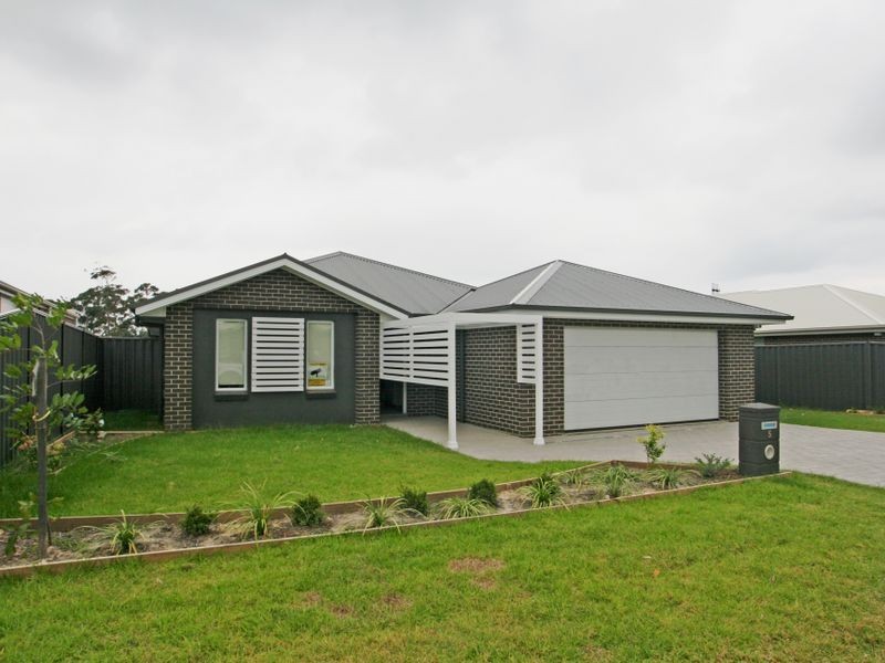 5 Chichester Road, Sussex Inlet NSW 2540
