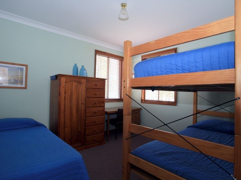 18 Beachway Avenue, Berrara NSW 2540