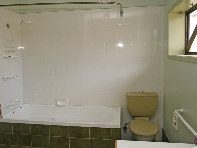 11 Surfway Avenue, Berrara NSW 2540