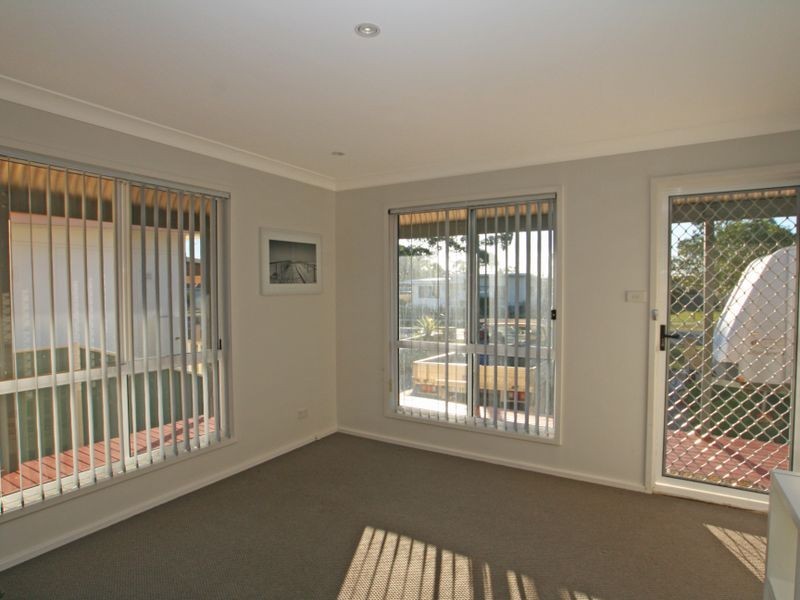 20 Lyons Road, Sussex Inlet NSW 2540