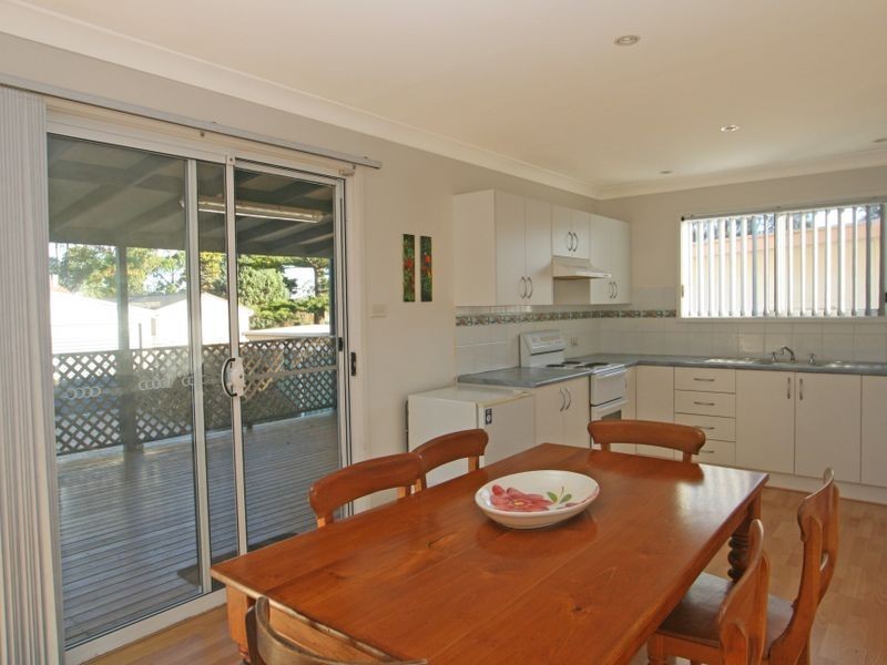 20 Lyons Road, Sussex Inlet NSW 2540
