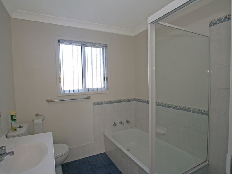 20 Lyons Road, Sussex Inlet NSW 2540