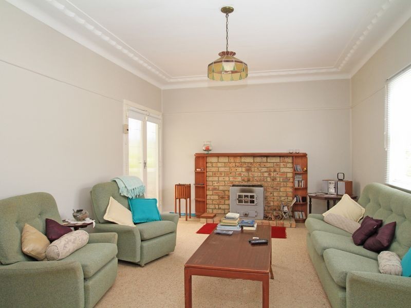 39 Lyons Road, Sussex Inlet NSW 2540