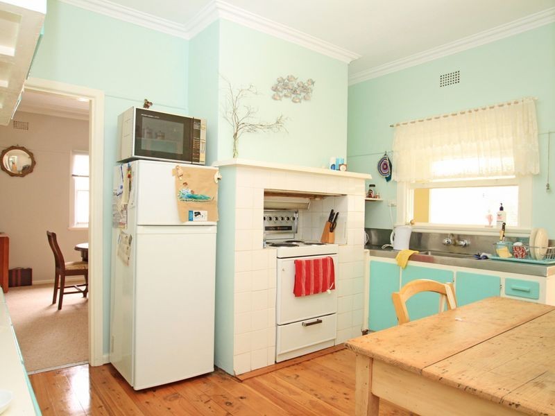 39 Lyons Road, Sussex Inlet NSW 2540