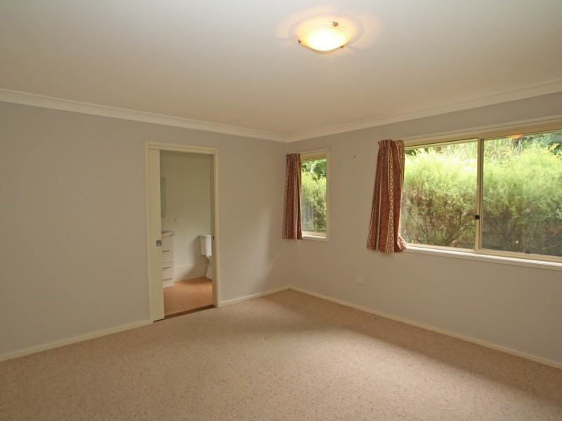 3 Fairview Crescent, Sussex Inlet NSW 2540