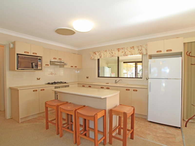 7 Greentree Avenue, Sussex Inlet NSW 2540